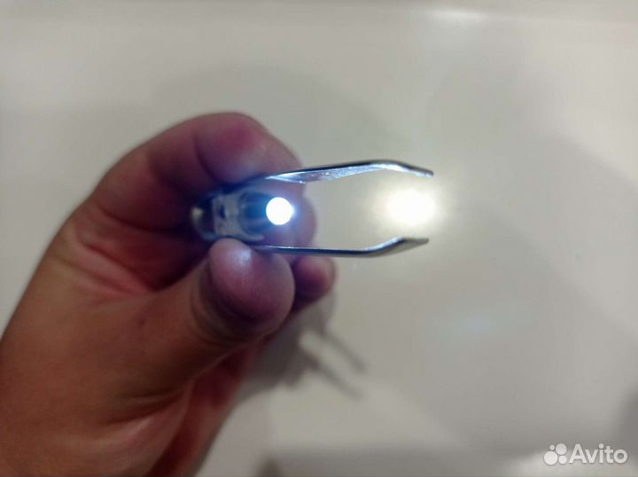 Пинцет с LED-подсветкой