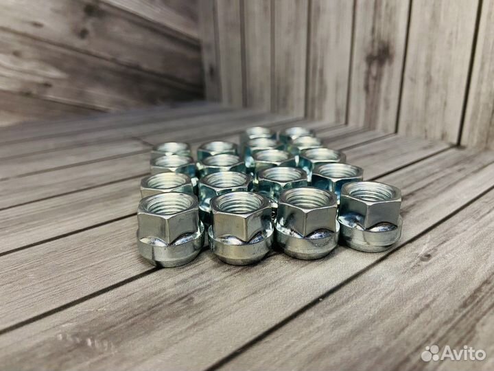 Гайки колесные 1/2