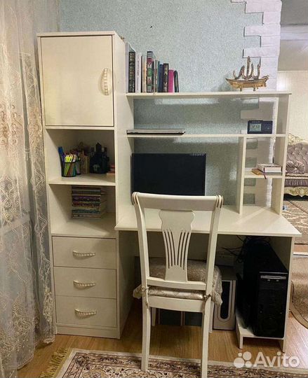 Компьютерный стол