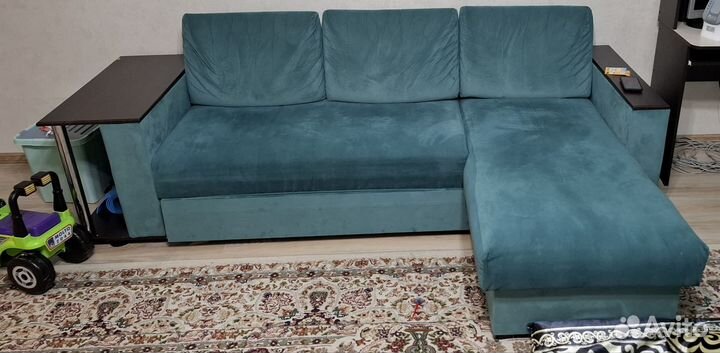 Угловой диван бу