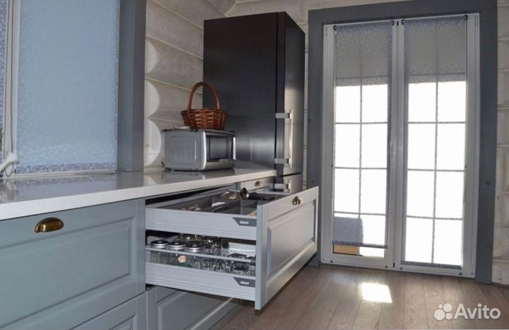 Угловая кухня на заказ любой сложности