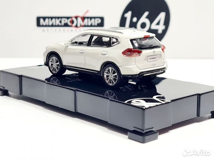 Модель Paudi 1/64 Nissan X-Trail T32