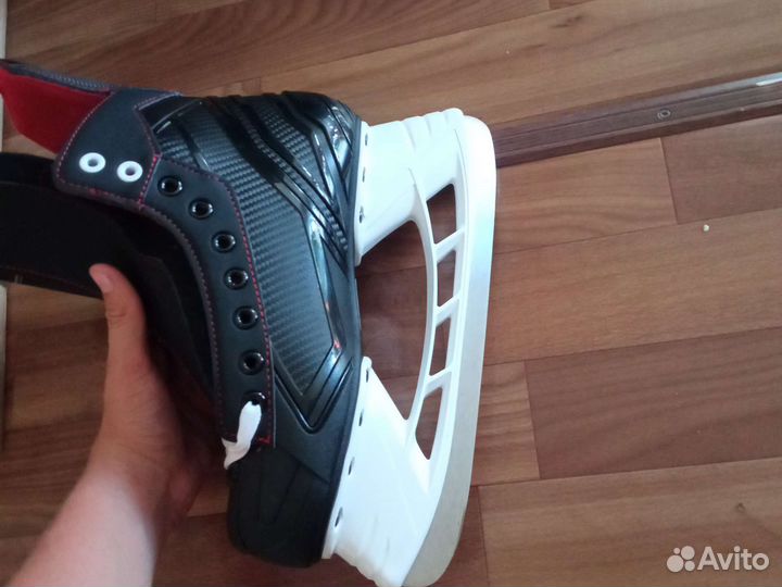 Хоккейные коньки bauer N5
