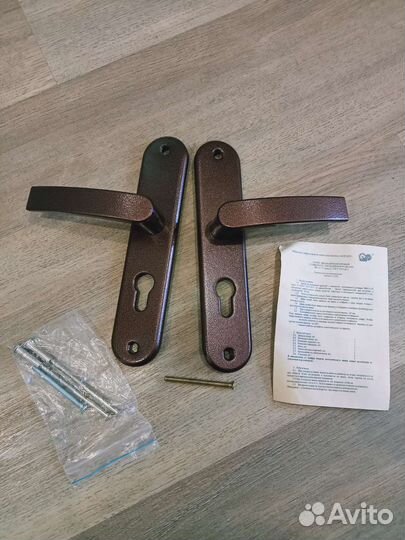 Ручка дверная входная