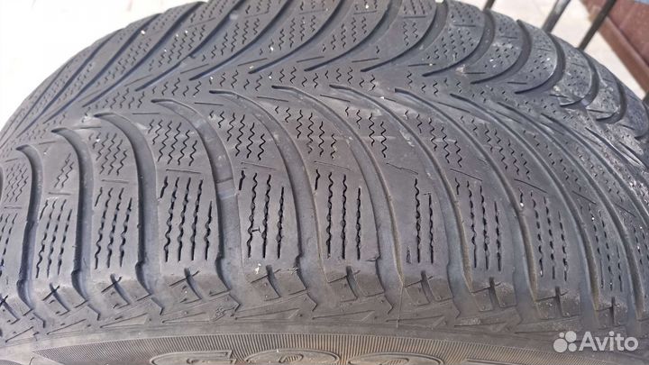 Goodyear UltraGrip Ice+ 215/55 R17