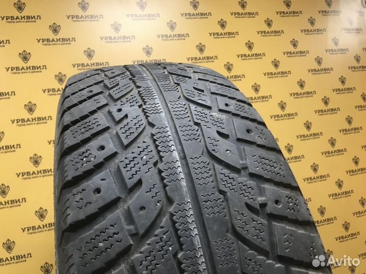 Kumho I'Zen RV Stud KC16 255/65 R17 110T