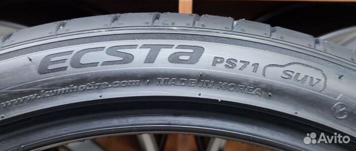 Kumho Ecsta PS71 275/35 R22 и 315/30 R22 107Y