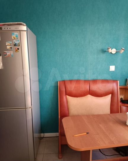 Комната 14 м² в 3-к., 15/17 эт.