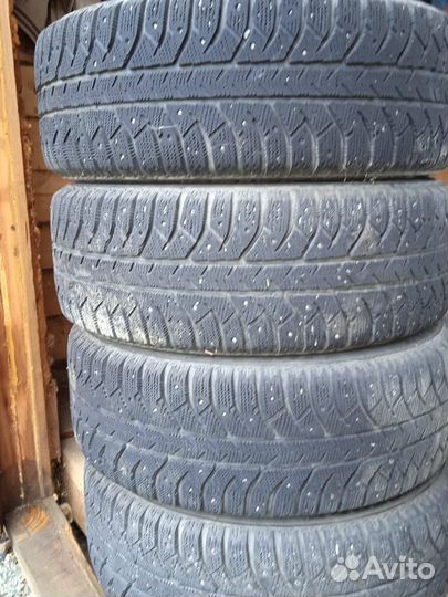 Bridgestone Ice Cruiser 7000S 205/55 R16