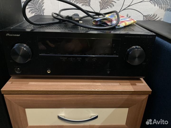 Рессивер Pioneer vsx 421 + колонки sven