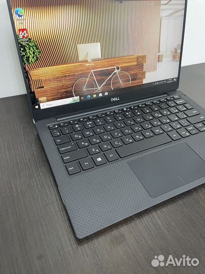 Dell XPS 13 7390 i7-10710U 16GB 512GB