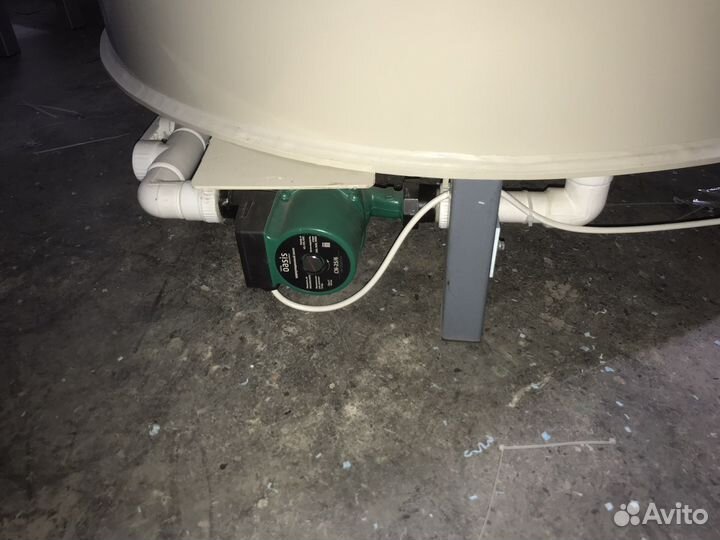 Охладитель молока лучше вёдер с бутылками