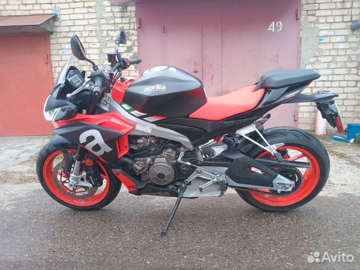 Aprilia Tuono 660