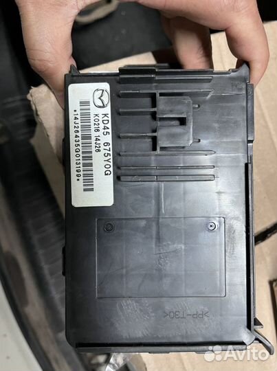 Блок заднего комфорта от мазды 6 GJ 2013 года