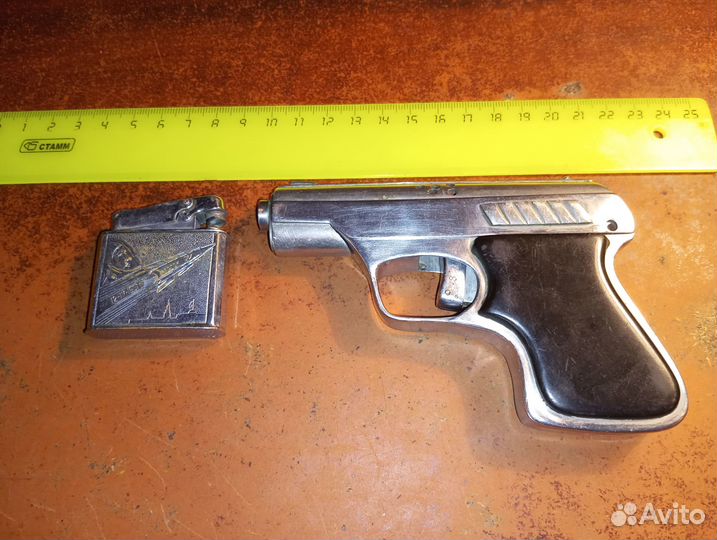 Зажигалка в виде пистолета СССР