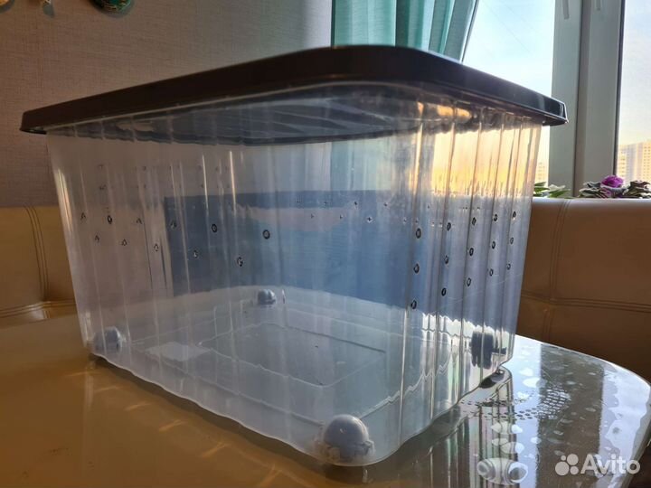 Террариумы пластмассовые (новый)