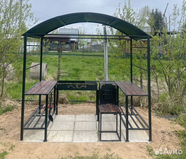 Мангал с печью и столиком