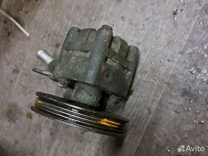 Насос гур nissan almera n16