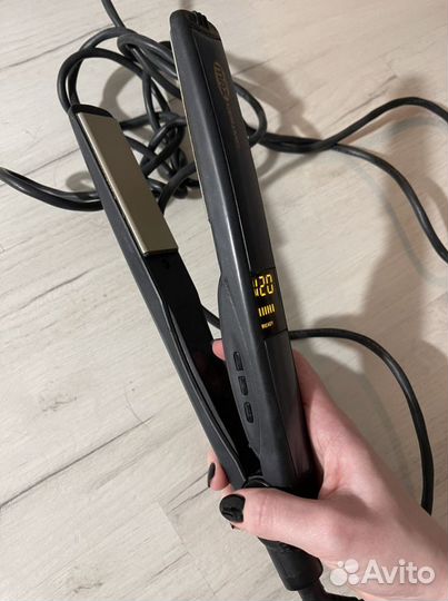 Выпрямитель для волос утюжок