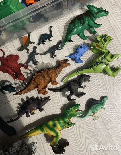 Игрушки для мальчика пакетом