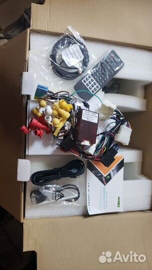 Штатное головное устройство Toyota LC Prado 150