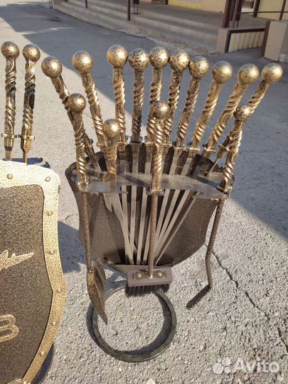 Подарок на день вдв подставка для шампуров