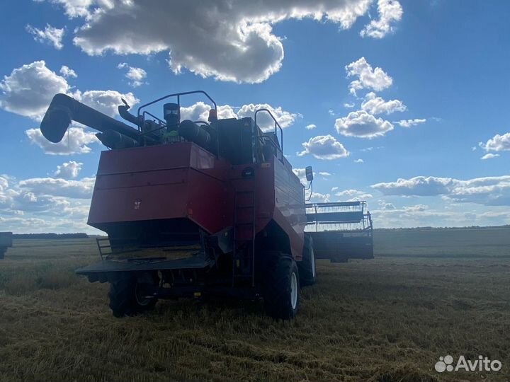 Комбайн Брянсксельмаш КЗС-1218-29, 2015