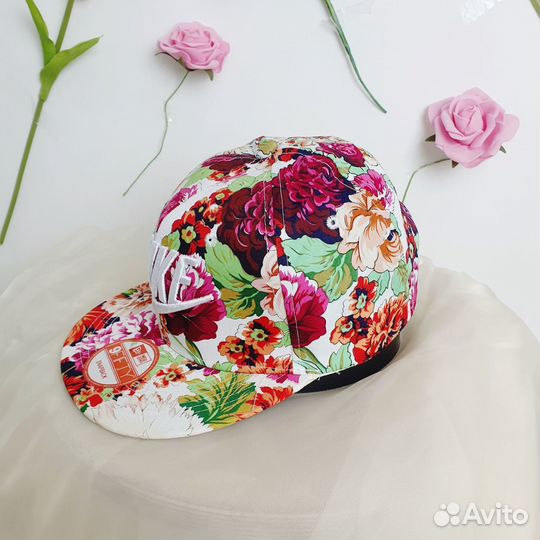 Кепка с цветами Nik