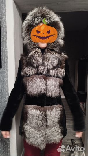 Шуба мутоновая с чернобуркой