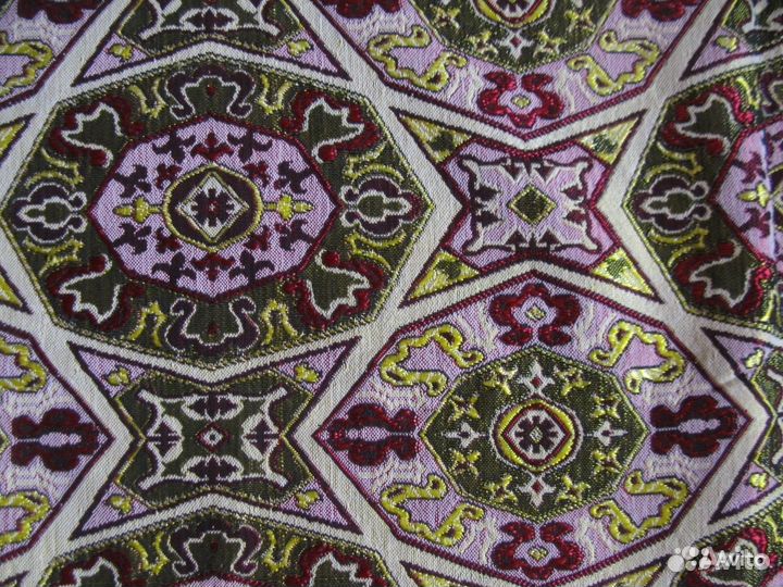 Покрывала и подушки