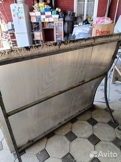 Козырьки над крыльцом бу