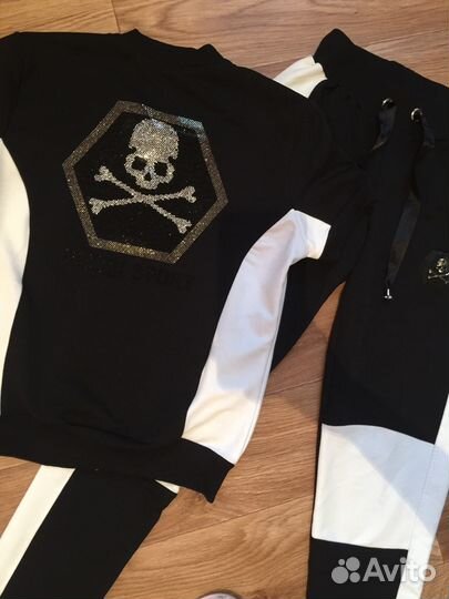 Спортивный костюм