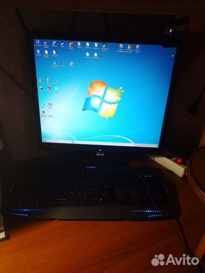 Монитор LG Комп. Клавиатура. Колонки