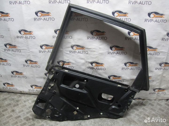 Рамка двери задняя правая Audi 80 B3 1986-1991
