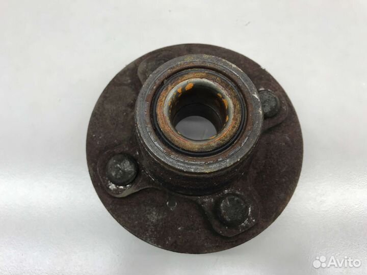 Ступица задняя левая Daihatsu Gran Move 2000 г.в