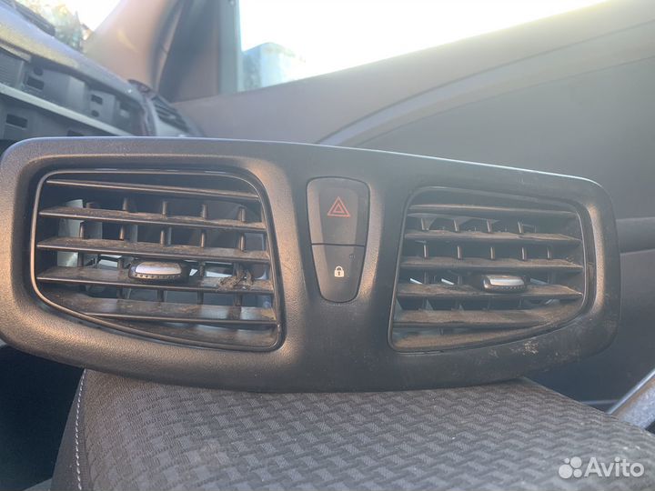 Дефлектор renault fluence