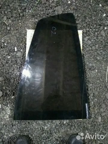 Стекло заднее правое Ситроен С2