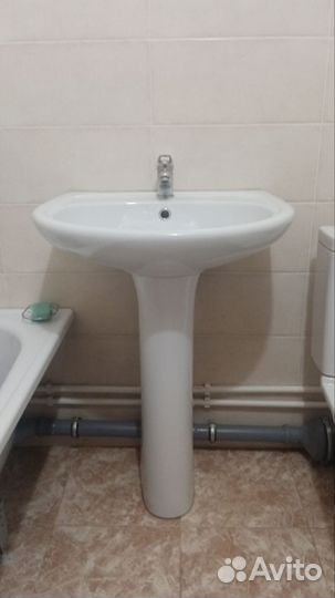 Раковина в ванную с тумбой