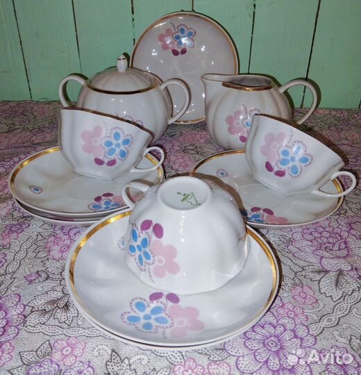 Остатки чайного сервиза. Дулево