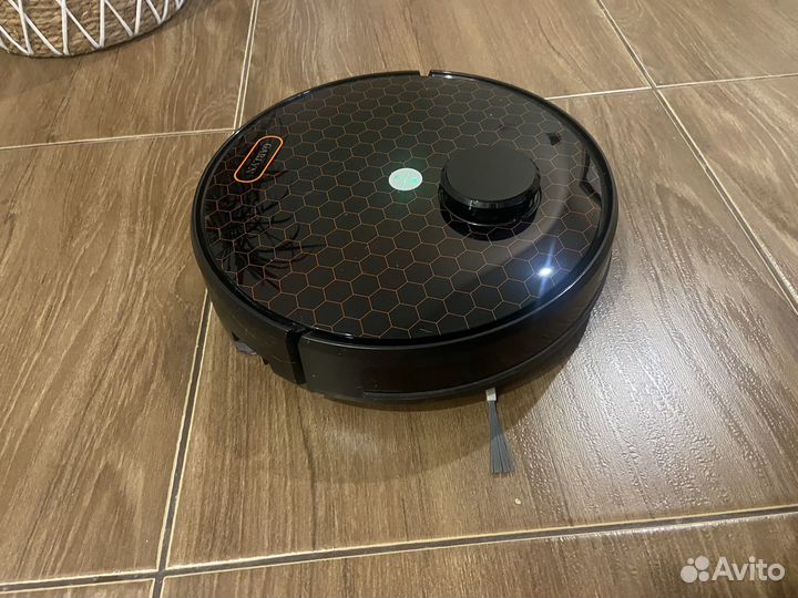 Робот-пылесос garlyn SR-700