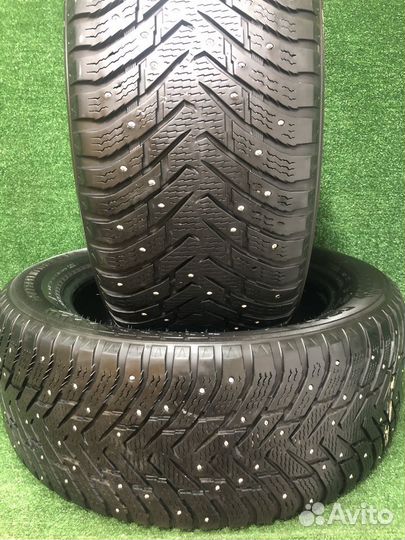 Nokian Tyres Hakkapeliitta 8 SUV 275/50 R20 113T