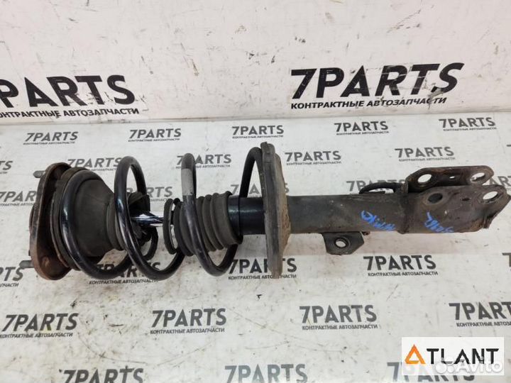 Стойка передняя правая toyota isis