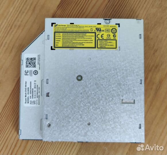 Дисковод DVD RW DL Hitachi-LG GUA0N