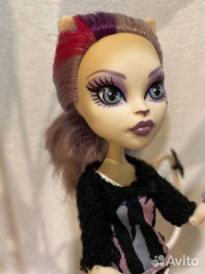 Кукла монстер хай