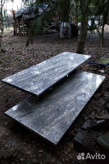 Барная стойка из натурального гранита (1330х730мм)