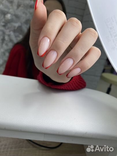 Услуги мастера маникюра