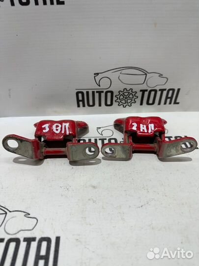 Петли двери задние правые Chevrolet Spark