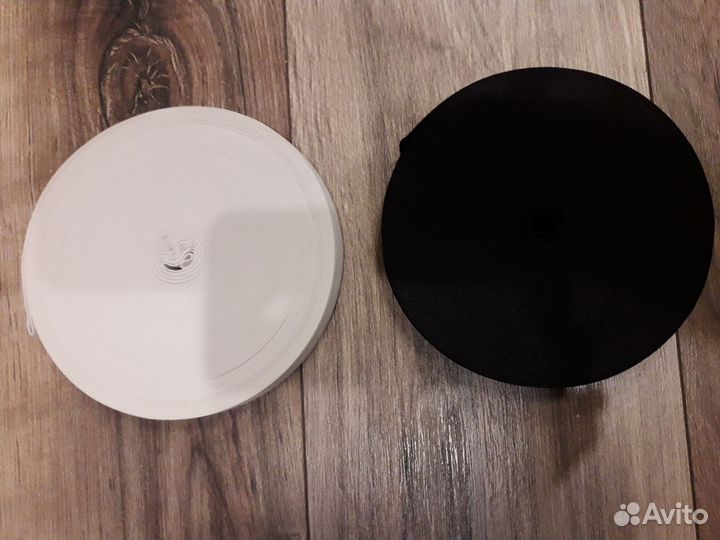 Резинка, иглы,нить для биссера