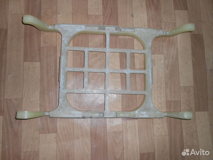 Подставка на ванну