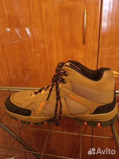 Трекинговые ботинки женские 40